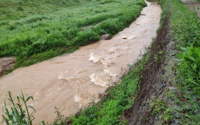 A Sabadell continuen tancats els passos del Ripoll per la crescuda del cabal | Pau Duran